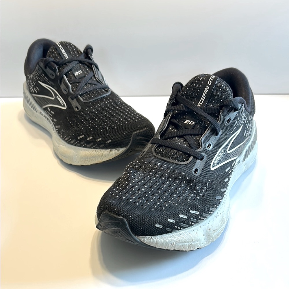 Womens Size 9 (B) Brooks Glycerin GTS 20 Shoes Black/White Road Running Sneakers